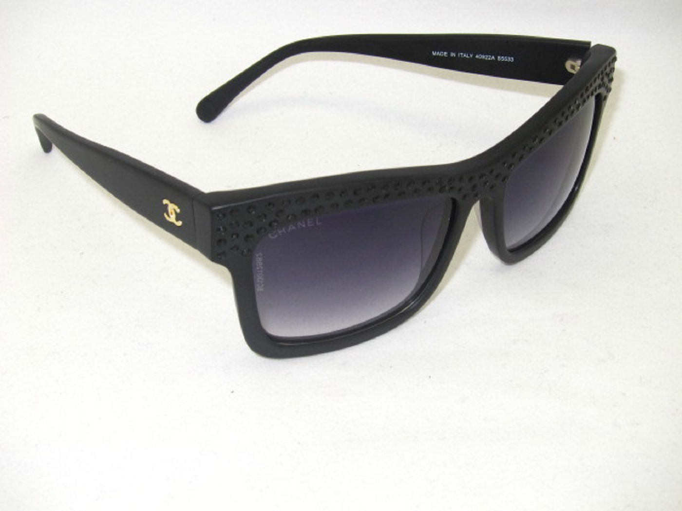 How to spot fake Chanel sunglasses | Lentiamo