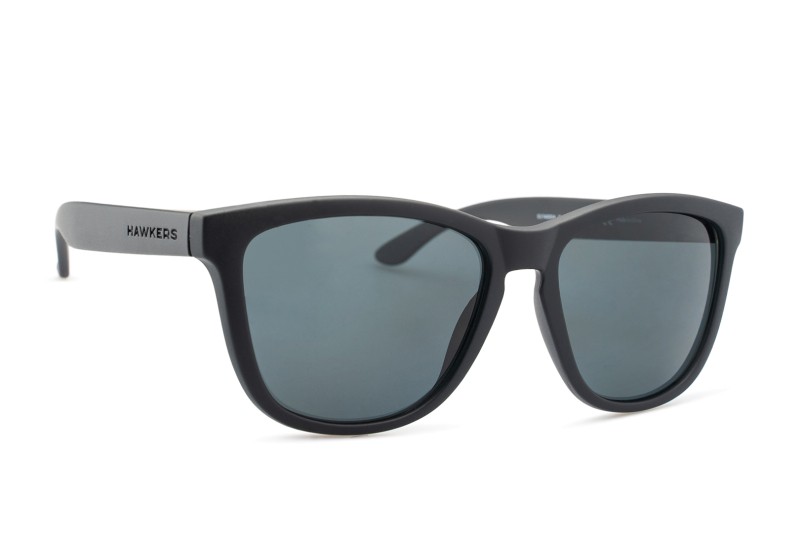 E-shop Hawkers Polarized Carbon Black Dark One